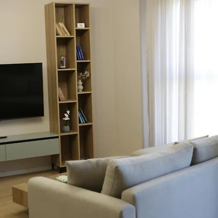 Boulevard View Apartment Tirana