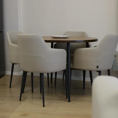 Boulevard View Apartment Tirana